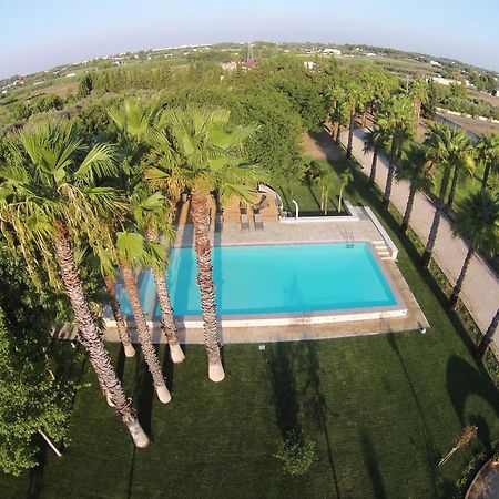 Parco Degli Aranci Bed & Breakfast Cutrofiano Dış mekan fotoğraf