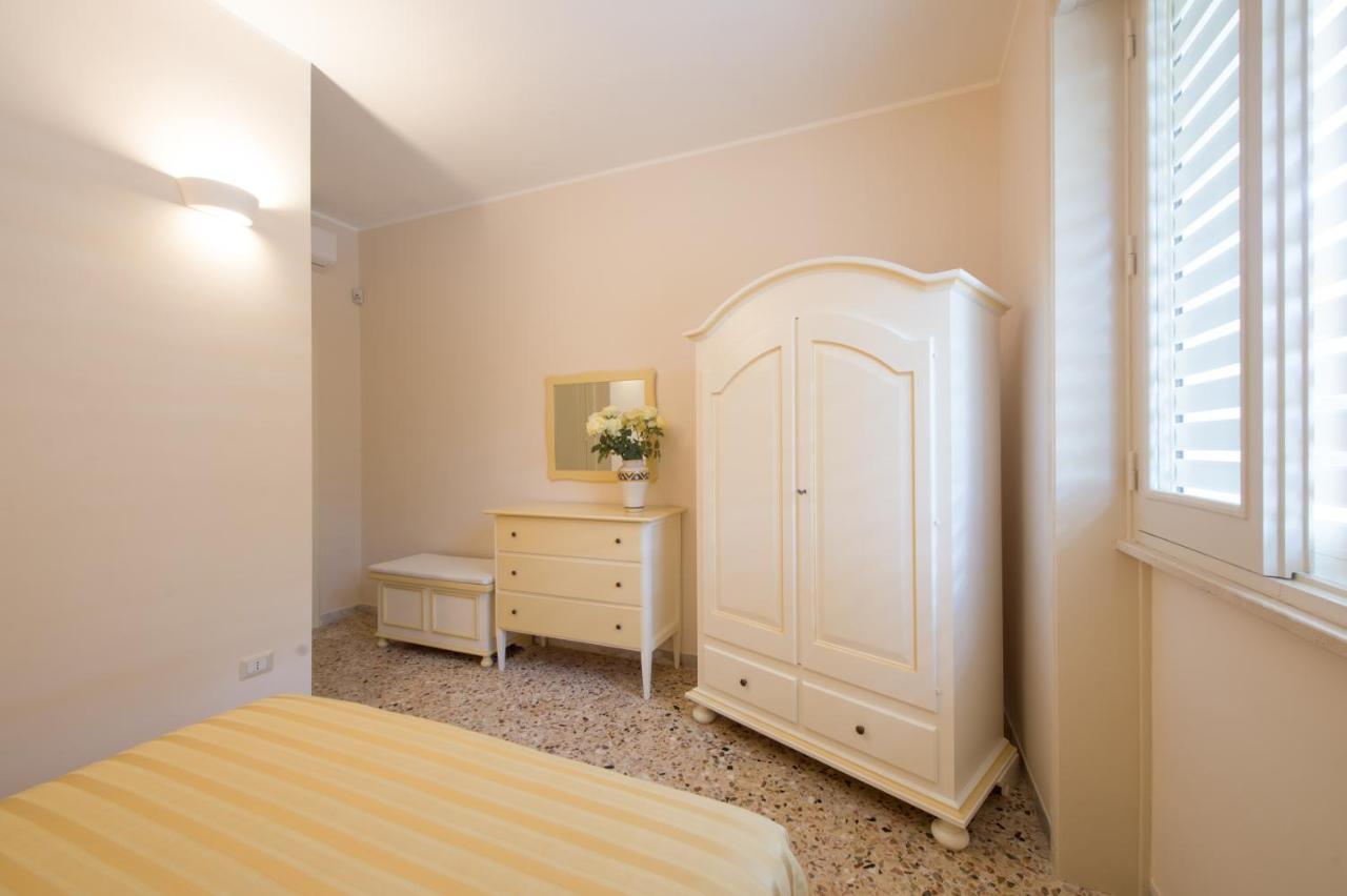 Parco Degli Aranci Bed & Breakfast Cutrofiano Dış mekan fotoğraf