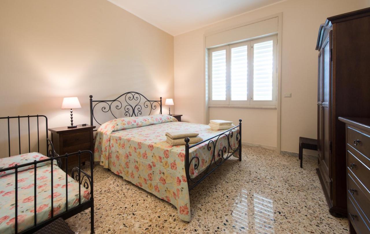 Parco Degli Aranci Bed & Breakfast Cutrofiano Dış mekan fotoğraf